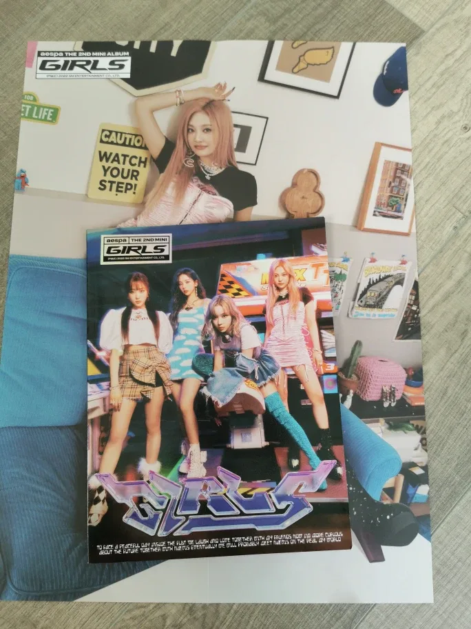 Aespa 'Girls' 2nd Mini Album & Poster（Ningning） thumbnail