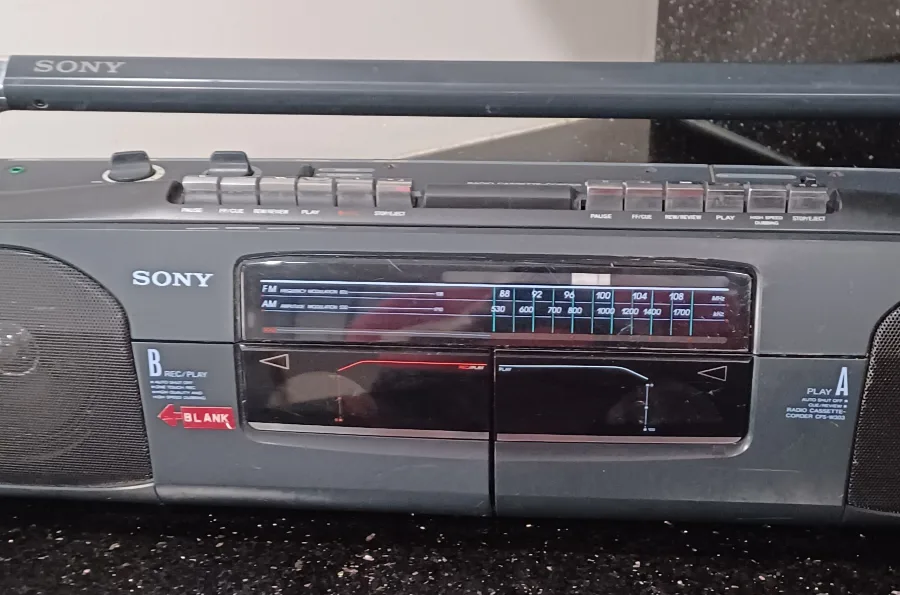 Sony CFS-W303 Boombox Radio Cassette Recorder thumbnail