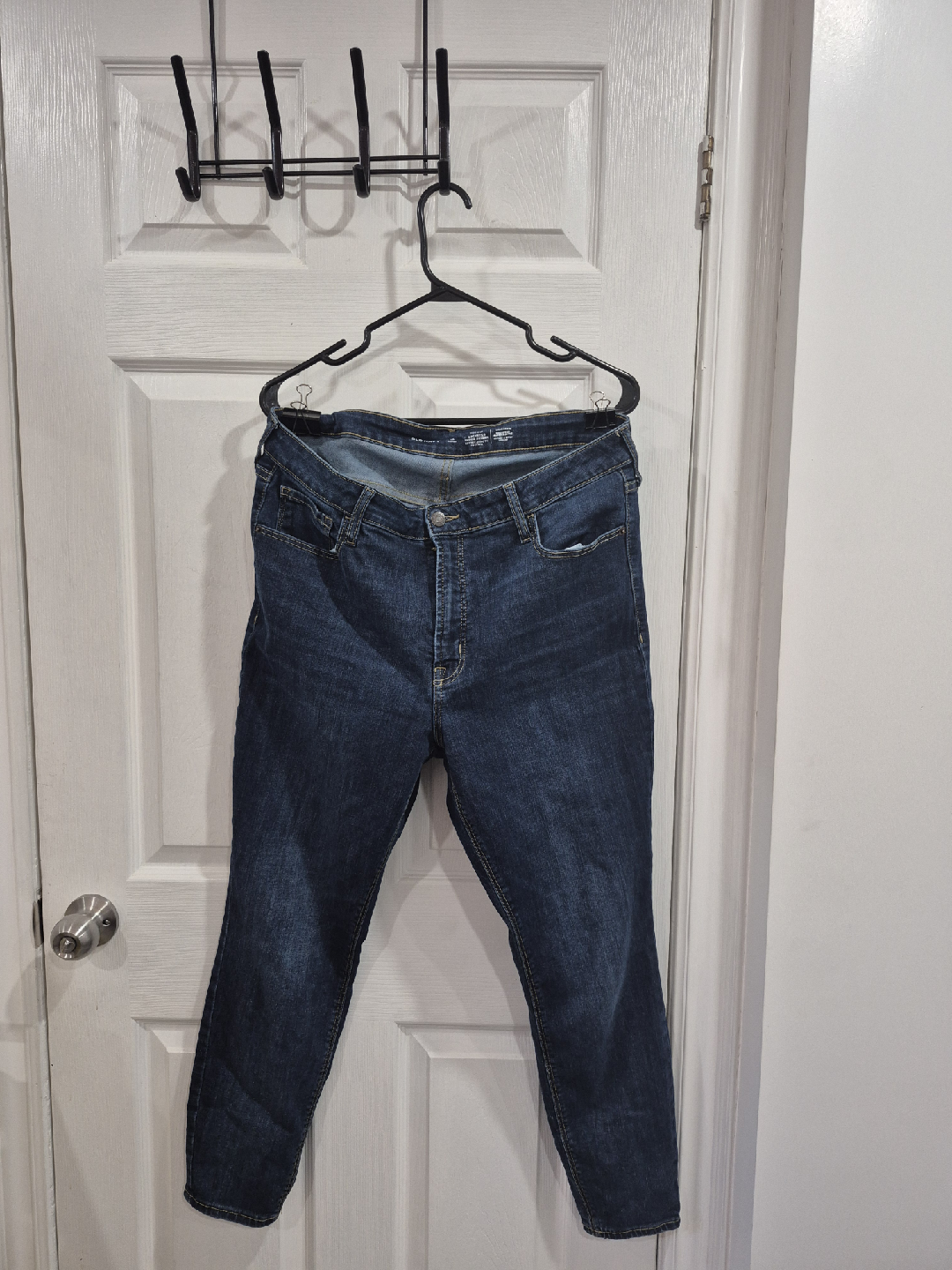 Old Navy Rockstar Super Skinny Jeans - Size 16 Short