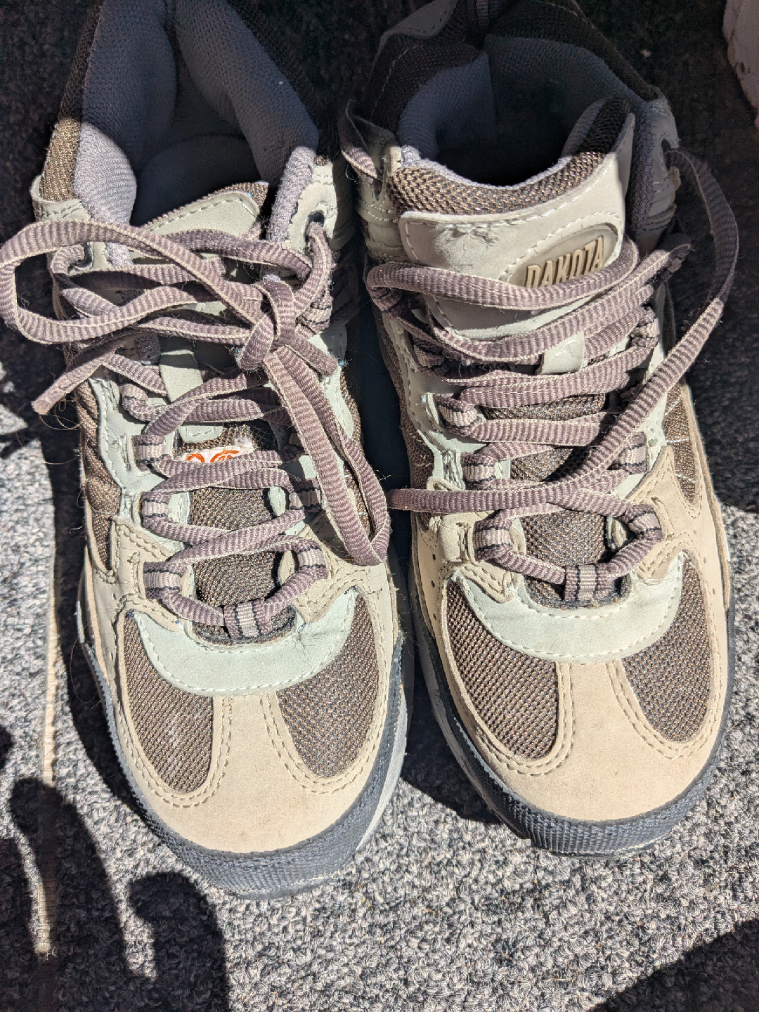 Dakota safety shoes. steel toe size 7
