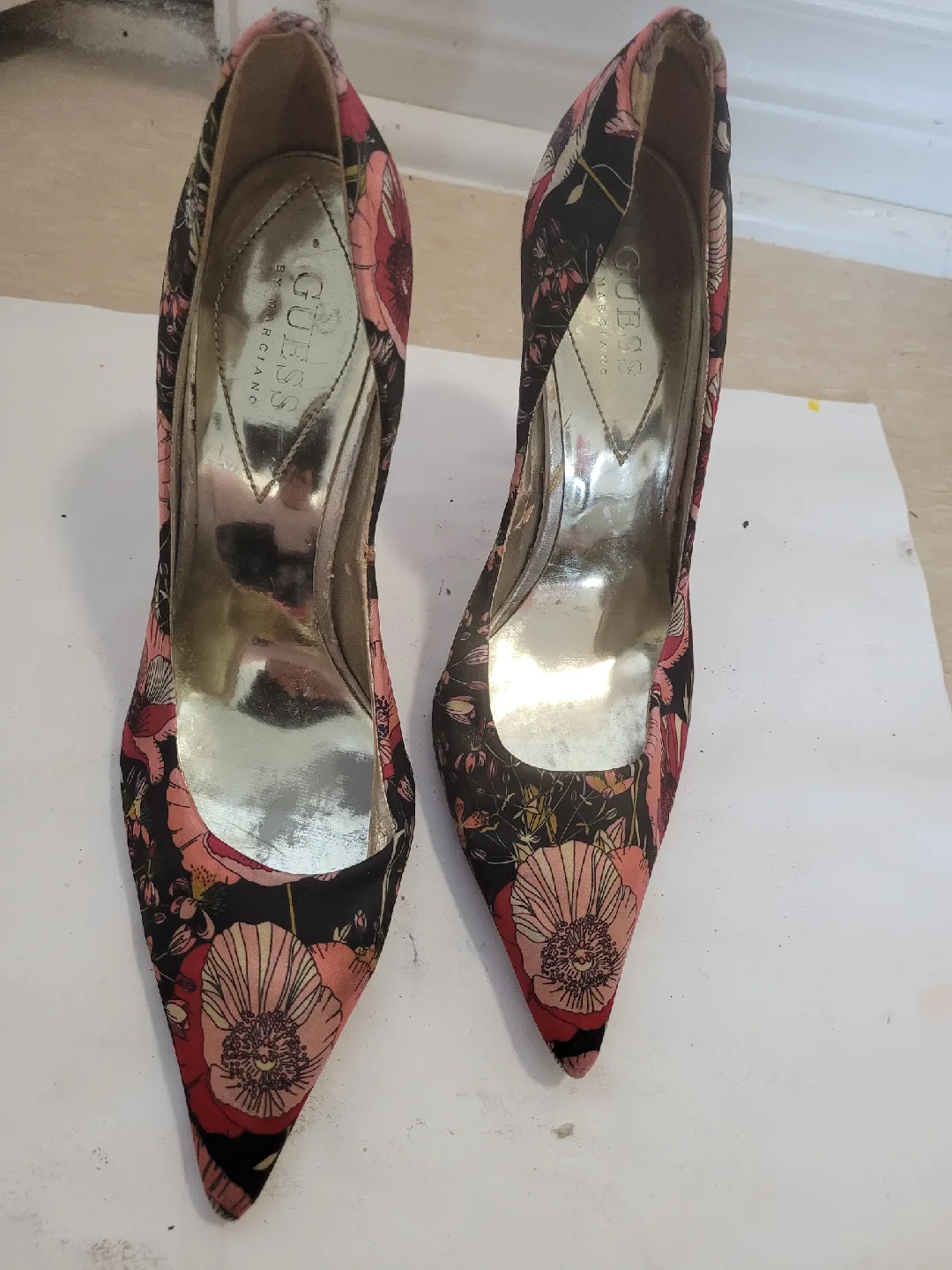 Guess Floral Heels - Size 7 thumbnail