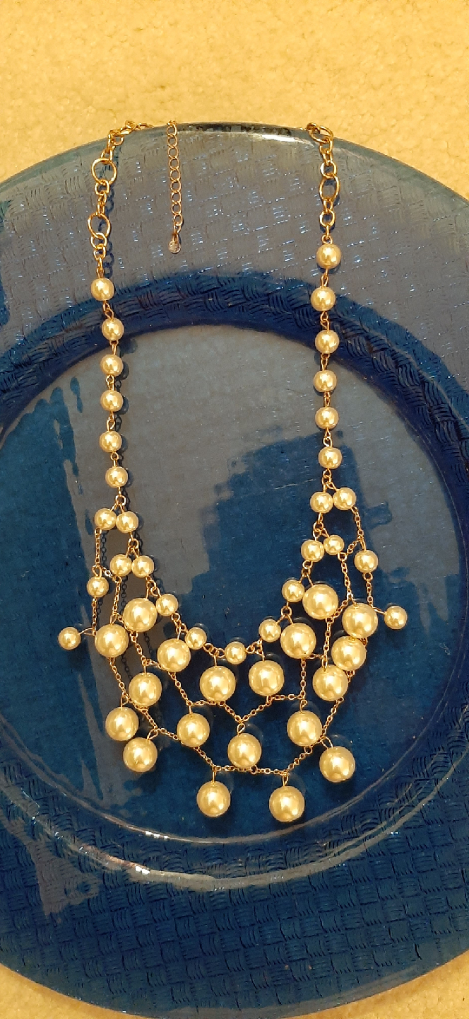 Pearl & Gold Tone Necklace