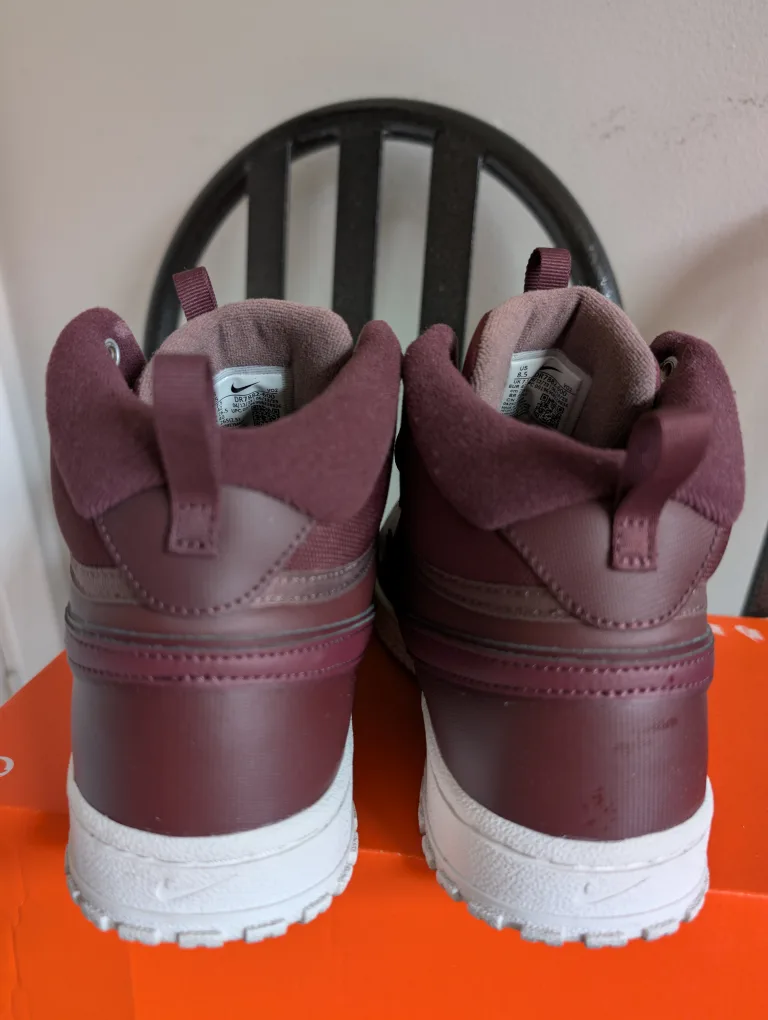 Nike Air Force 1 High Winter US 8.5 image indicator(4)