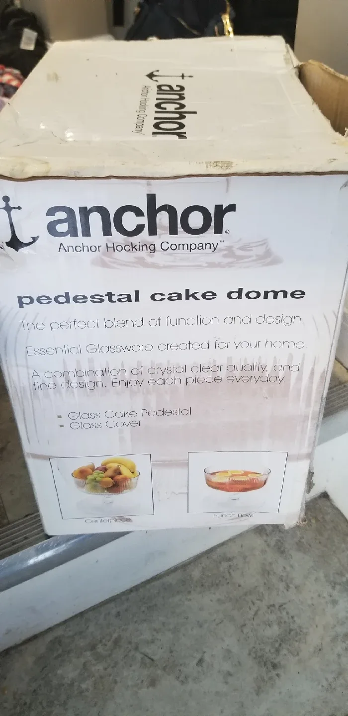 Anchor Hocking Pedestal Cake Dome image indicator(2)