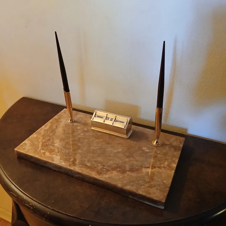 Vintage Marble Pen Holder with Calendar thumbnail