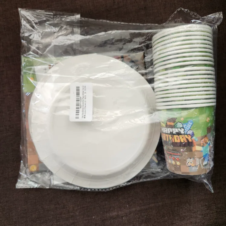Minecraft Birthday Party Supplies Set image indicator(2)