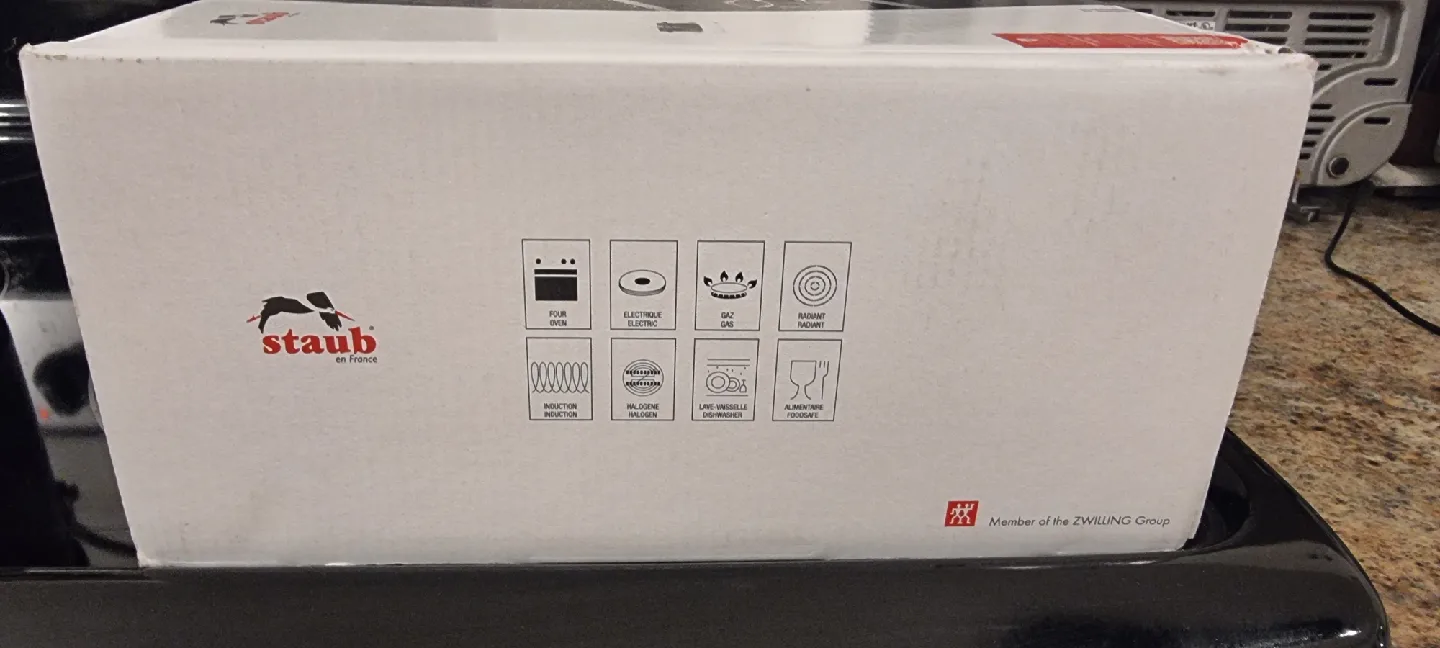 Staub Cocotte Ronde 24cm Cherry Red Dutch Oven image indicator(4)