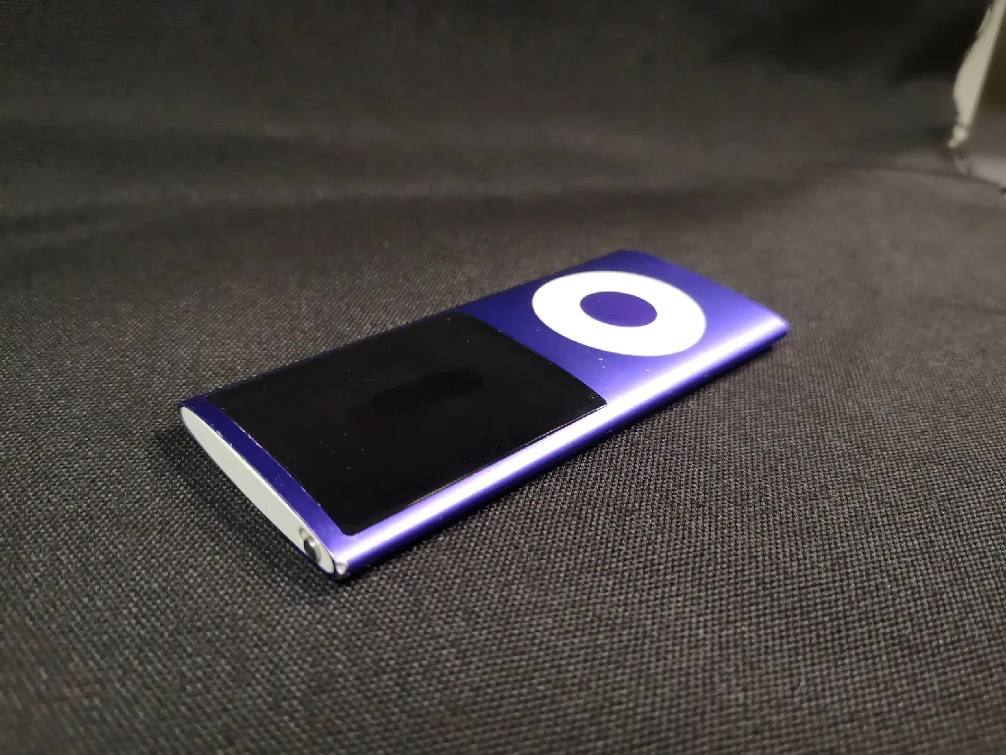 iPod Nano 16GB ~ 5th Generation image indicator(6)