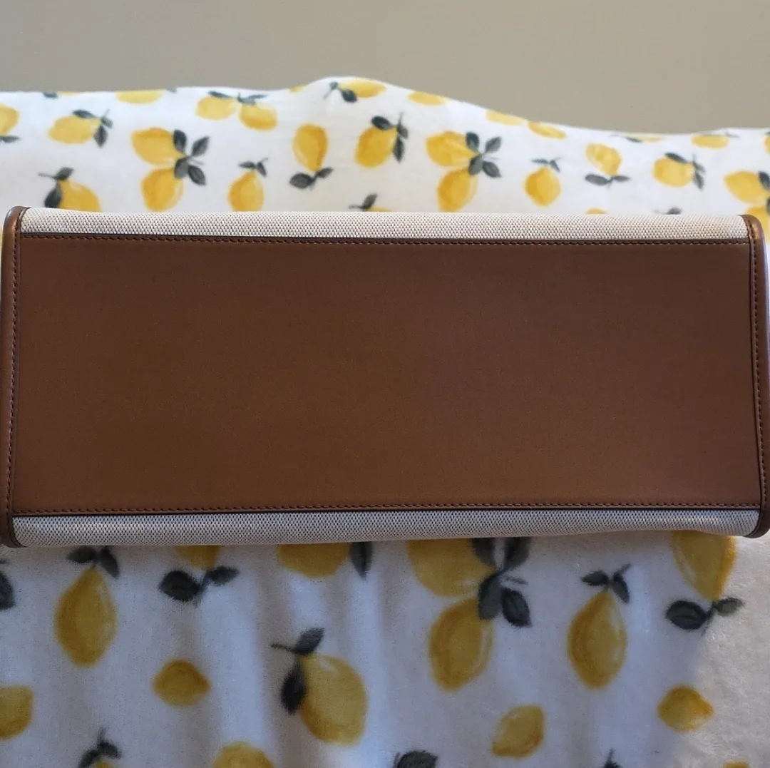 Michael Kors Large Tote Bag image indicator(3)