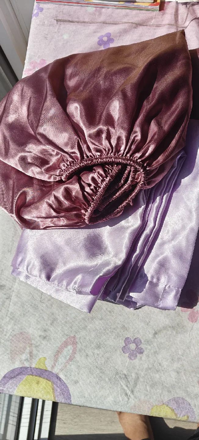 Satin bonnet and pillowcase set thumbnail