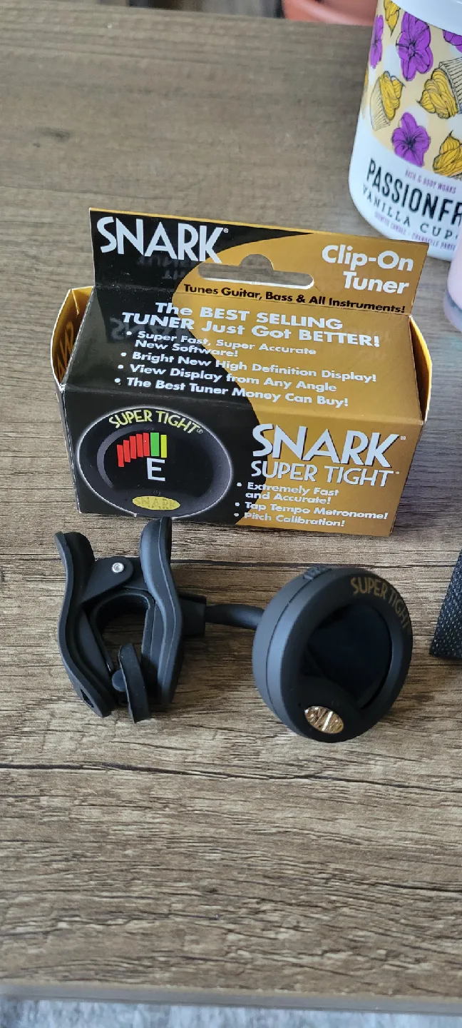 Snark  Clip-On Tuner