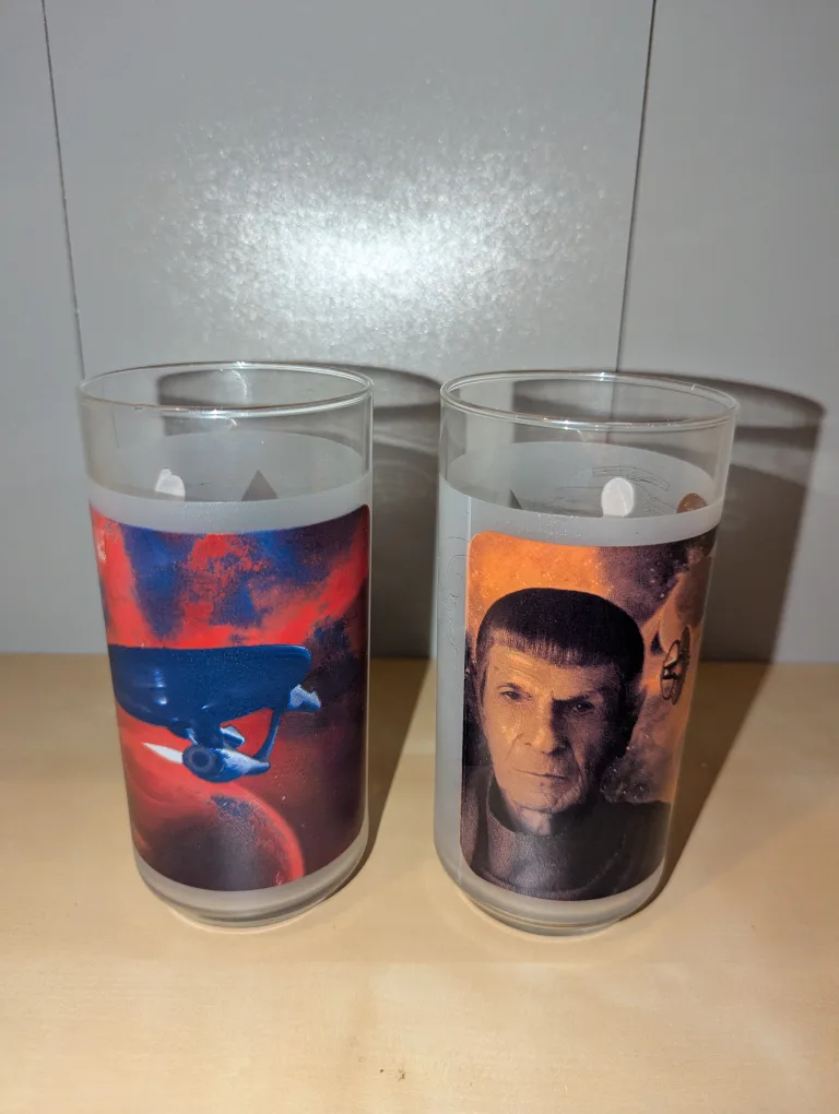 Star Trek Collectible Glasses Spock and Uhura (Set of 2) image indicator(7)