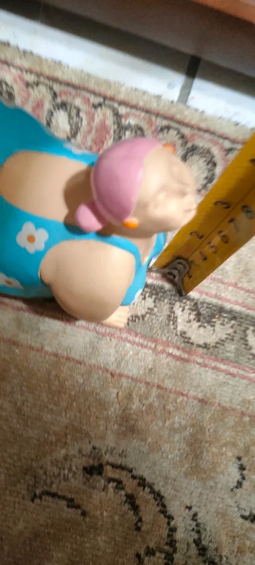 Two Vintage Ceramic Sunbather Figurines image indicator(5)