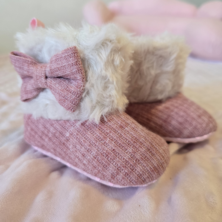Pink Baby Booties with Bow - photo 2