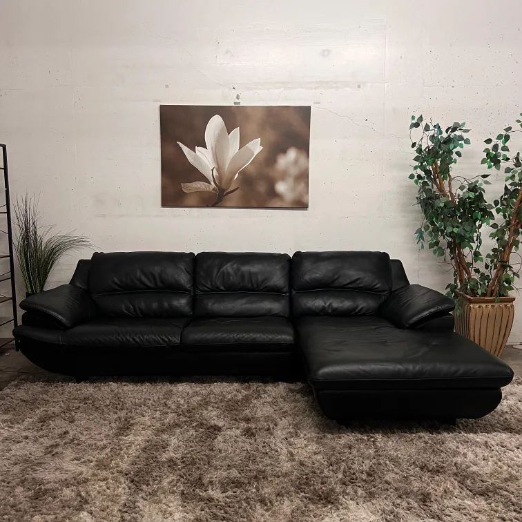 CJM leather sectional. L shaped sofa couch. Delivery image indicator(2)