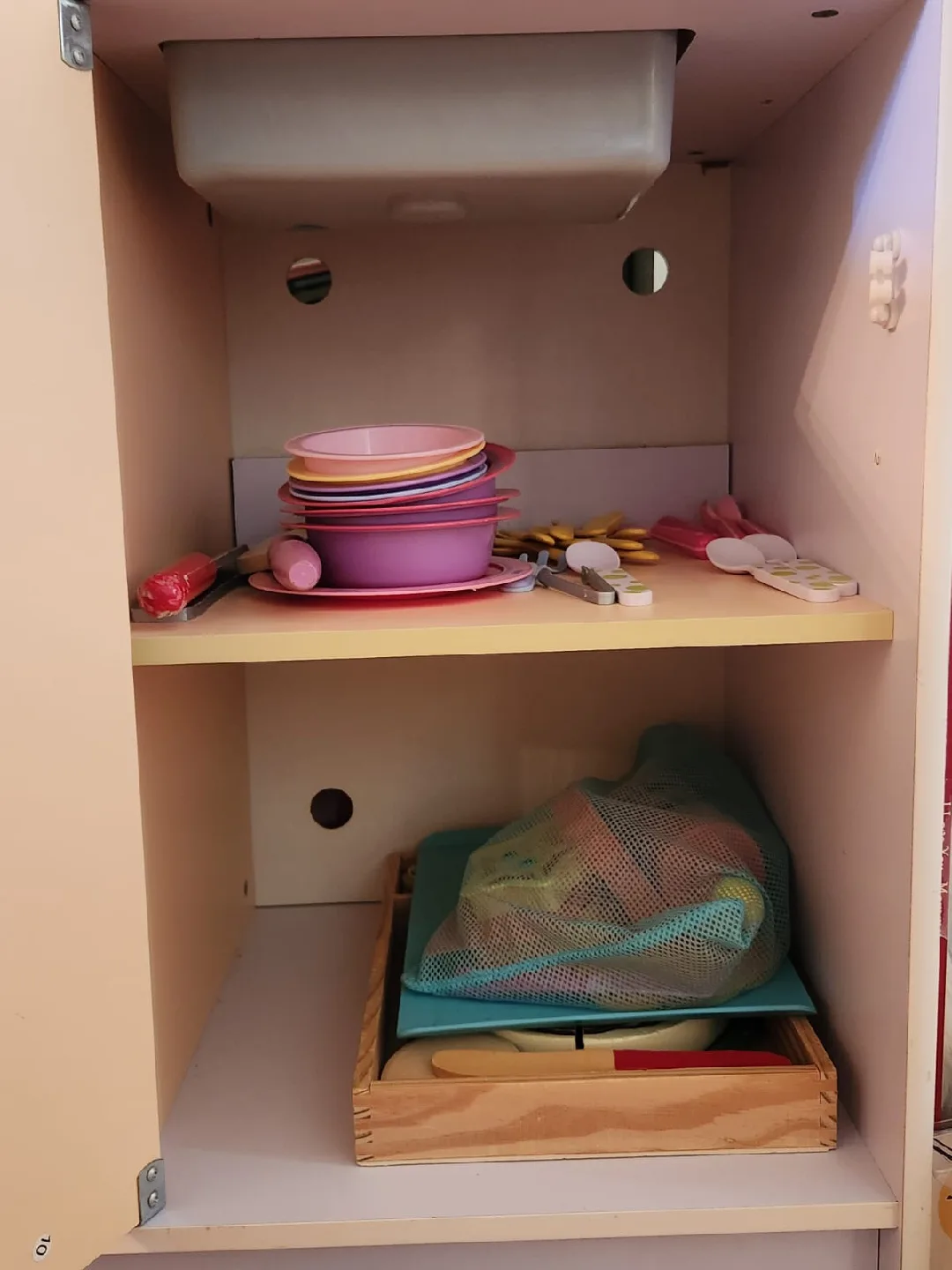 KidKraft Wood Pastel Play Kitchen + Accessories image indicator(3)