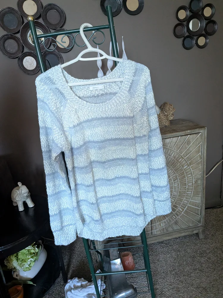 Reitmans blue stripped sweater thumbnail