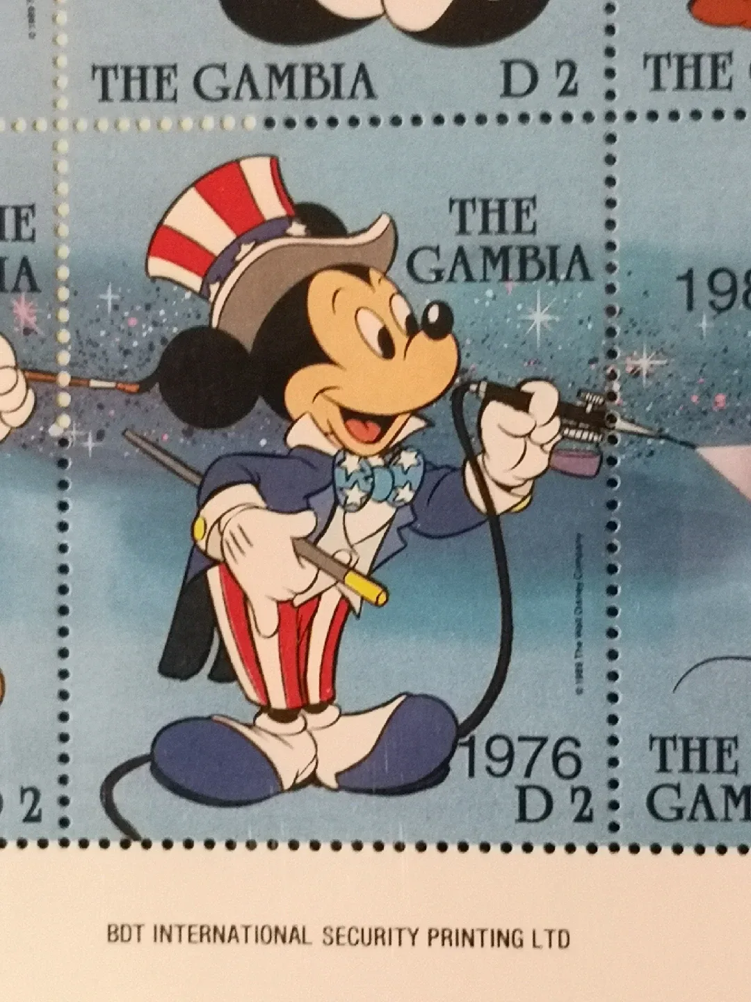 Disney✨9 Stamps ~ Micky Mouse ~Gambia Collector's Sheet~DM1 image indicator(8)