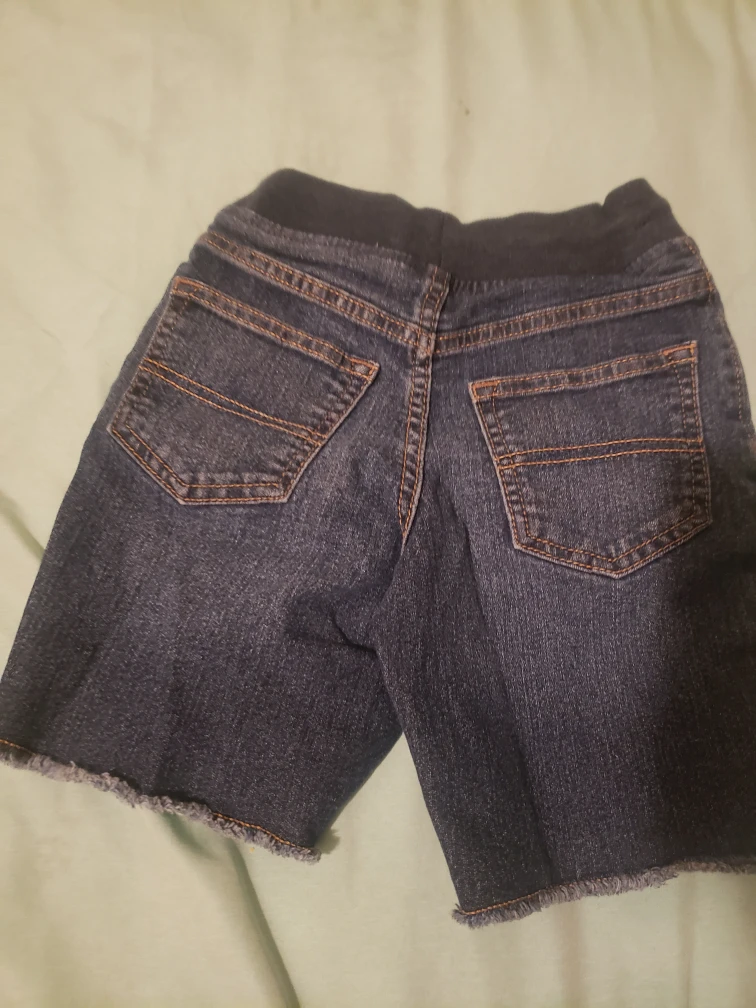 OshKosh B'gosh Denim Shorts - Size 5/5A - photo 2