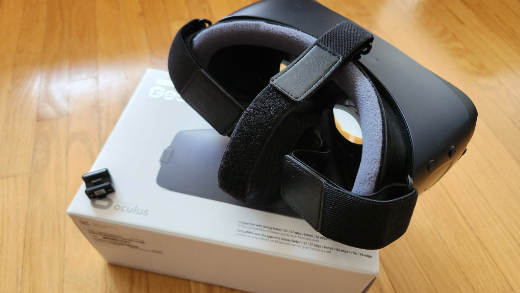 Samsung Gear VR Oculus - Like New! - photo 3