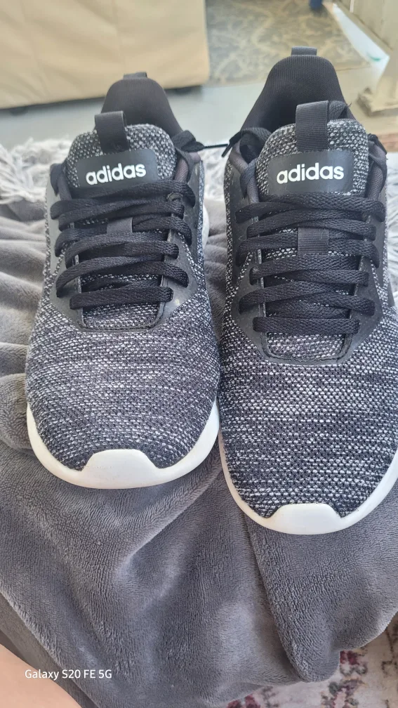 Adidas FX8921 Running Shoes - US 10 image indicator(3)