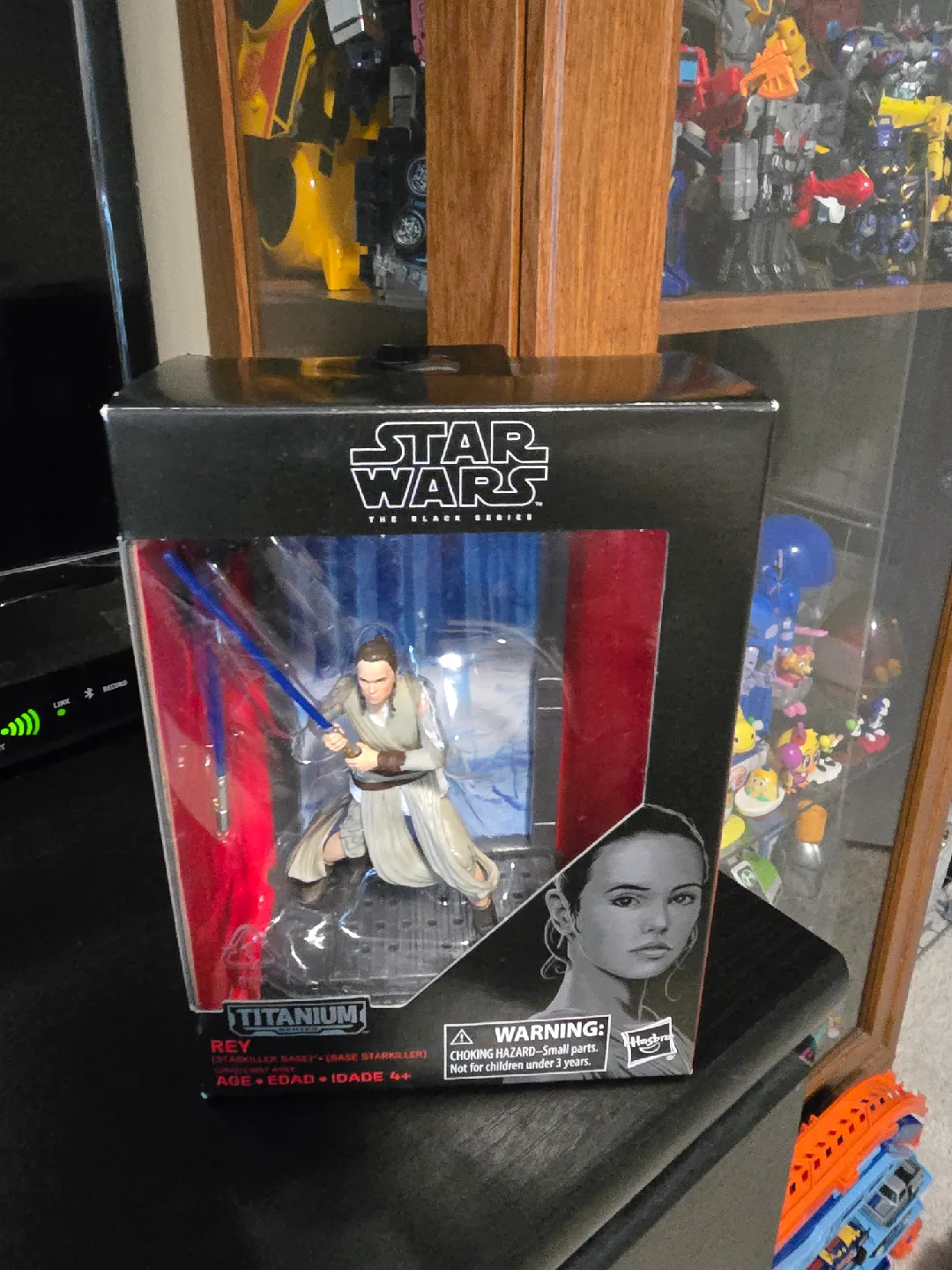 Star Wars Black Series Rey (Starkiller Base) Figure thumbnail