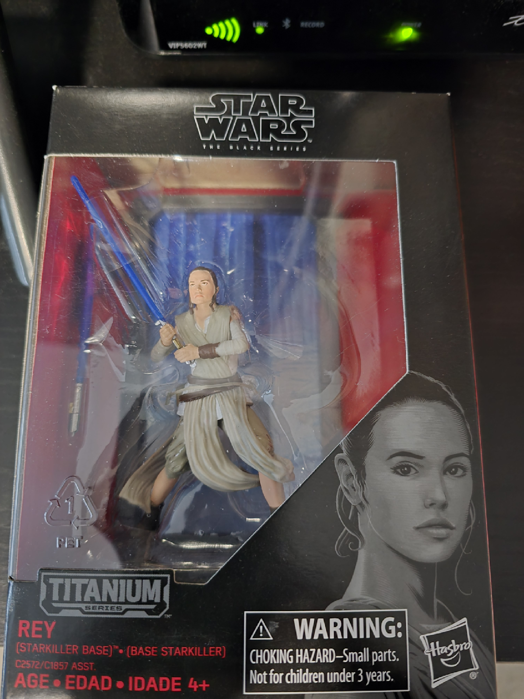 Star Wars Black Series Rey (Starkiller Base) Figure - photo 2