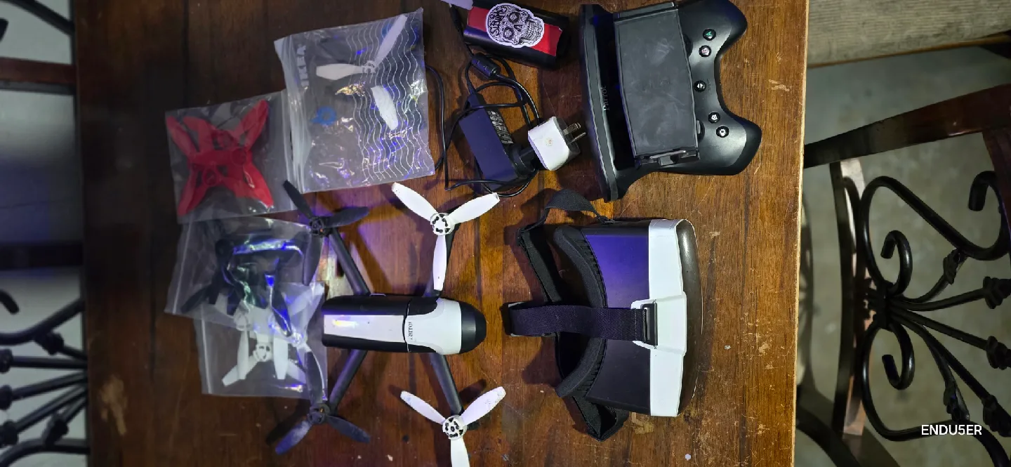 2 Parrot Bebop Drones  with Accessories image indicator(3)