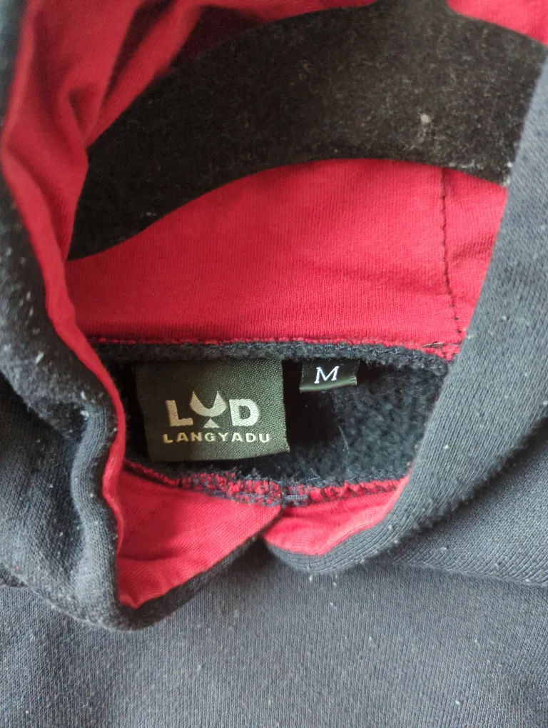 Langyadu Hoodie - Size M image indicator(3)