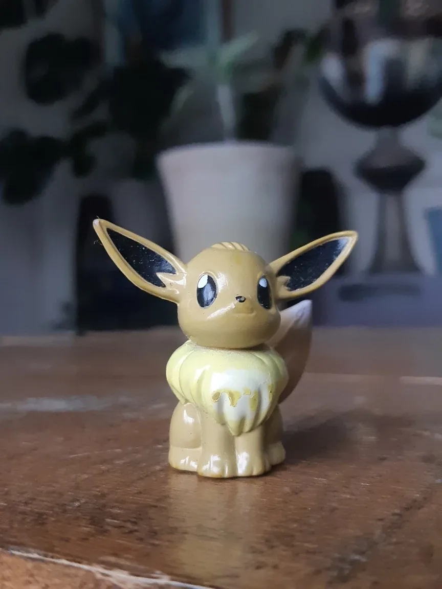 vintage Eevee mini-figure TOMY Pokémon figure thumbnail