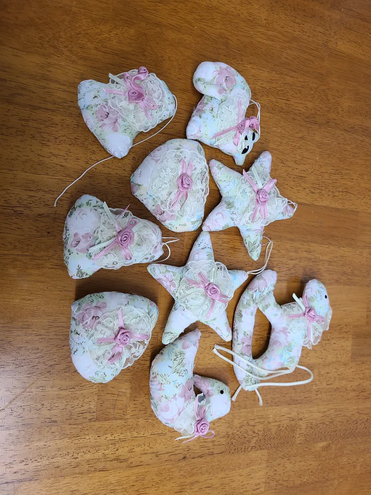 Floral Fabric Ornaments - Handmade Set thumbnail