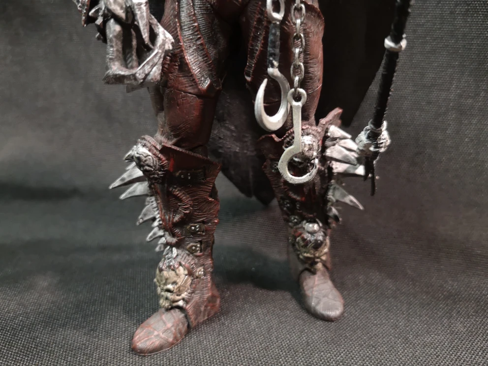 6.5" Raven Spawn ~ Red/Grey Variant ~ 2003 - photo 3