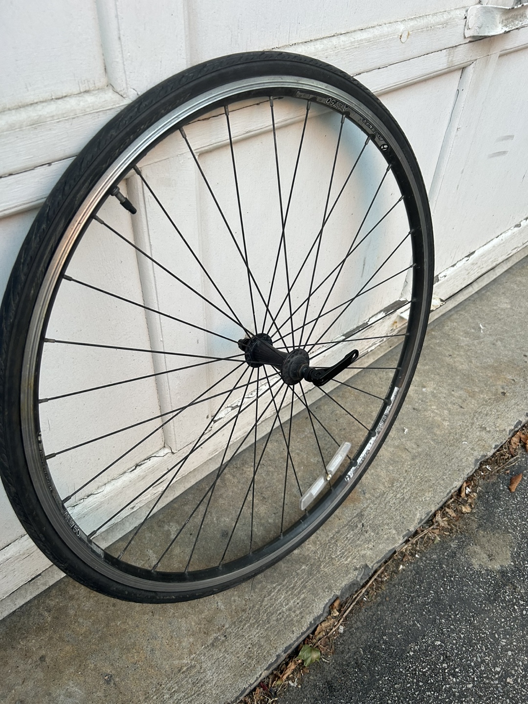 Bontrager AT-750 Wheel with Bontrager 700x25 Tire