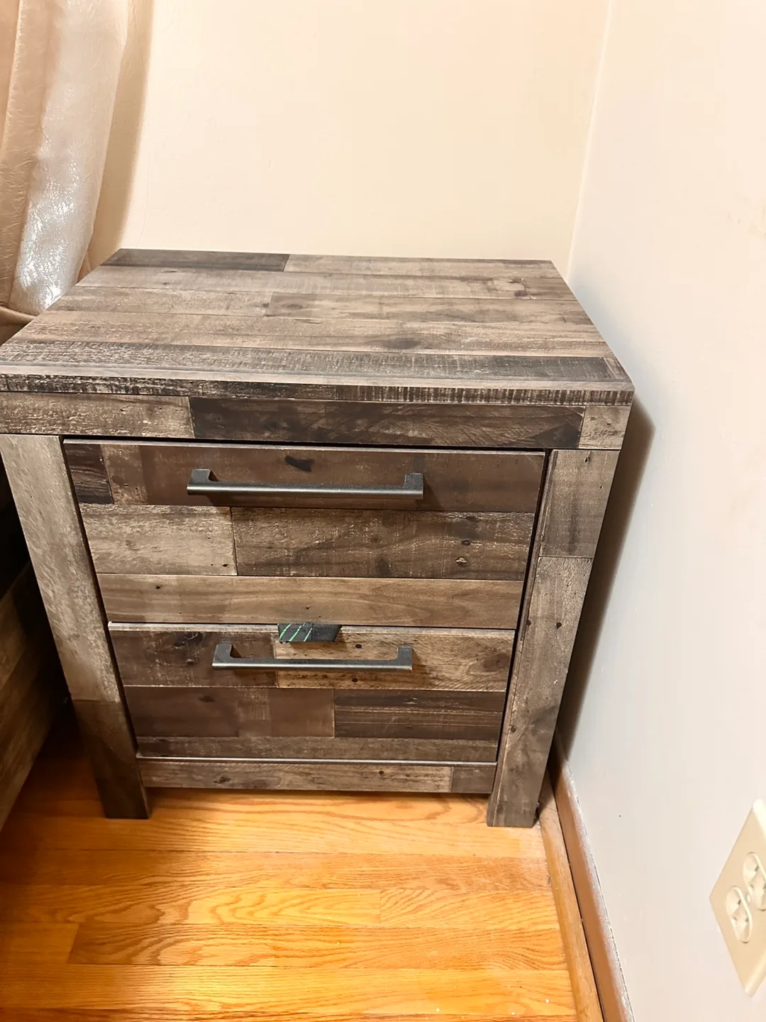 Rustic Wood Bedroom Set - Bed, Dresser, Nightstands thumbnail