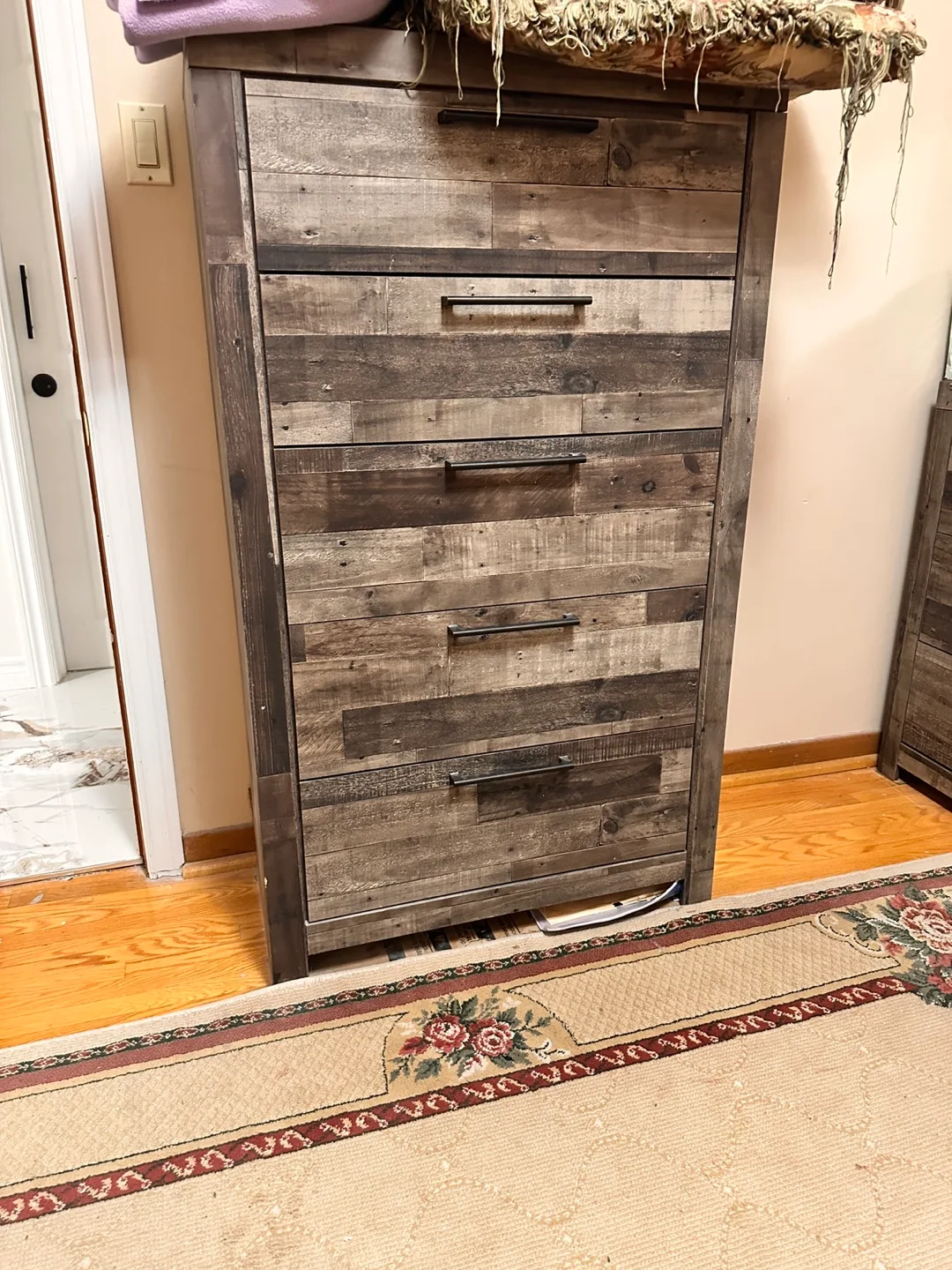 Rustic Wood Bedroom Set - Bed, Dresser, Nightstands image indicator(5)