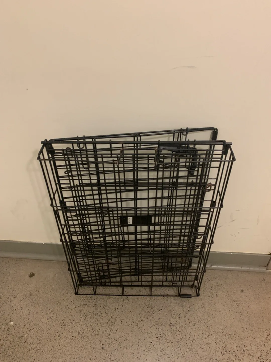 Small pet crate thumbnail