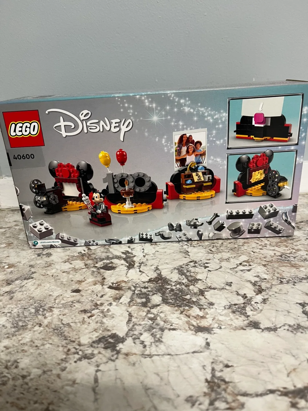 LEGO Disney 40600 Disney 100 Years Celebration image indicator(2)