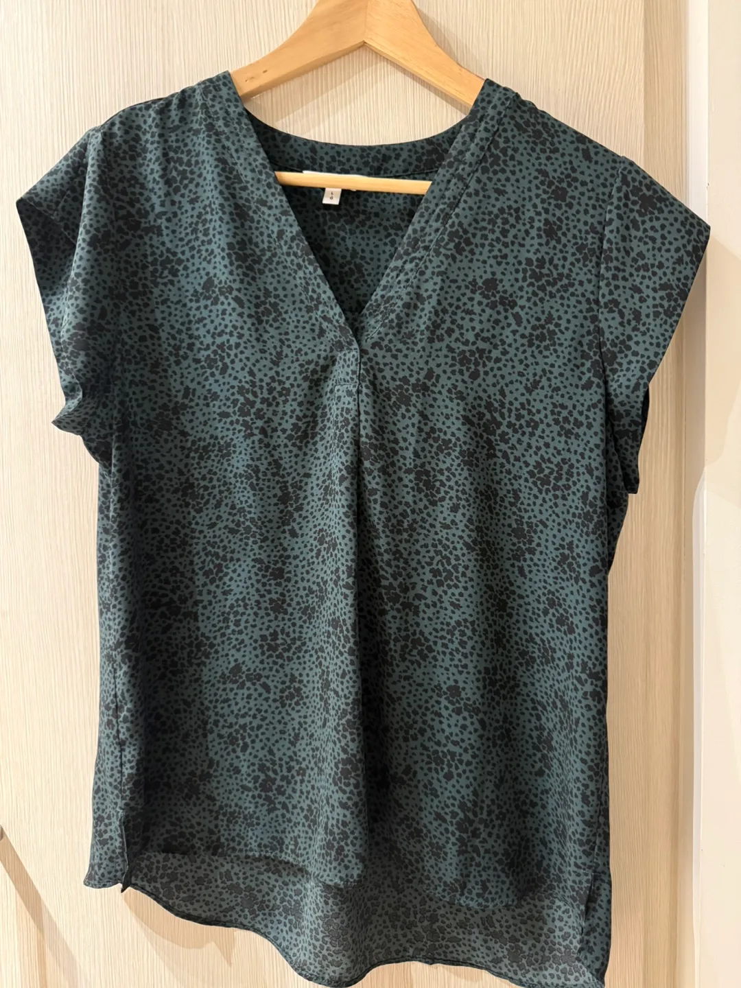 Beautiful Green Leopard Blouse from Reitman thumbnail