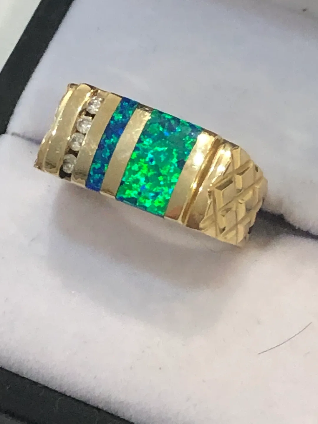 14k yellow Gold Ring with Opal Inlay image indicator(2)