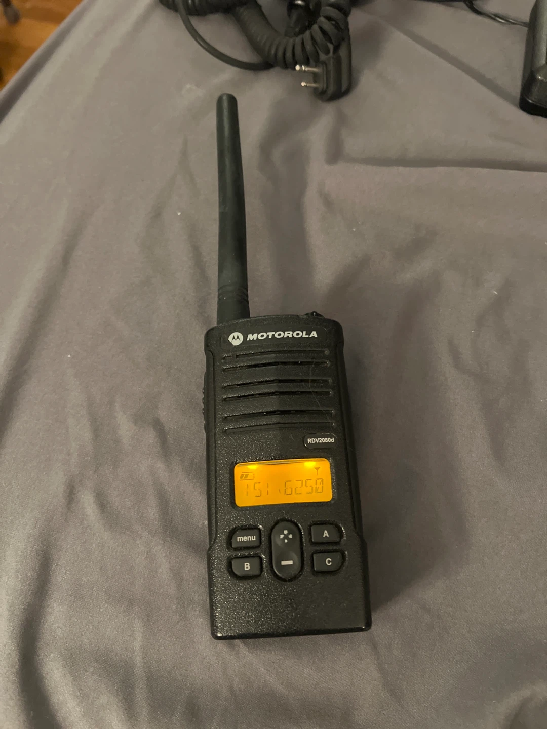 Motorola RDV2080d Two-Way Radio with extras