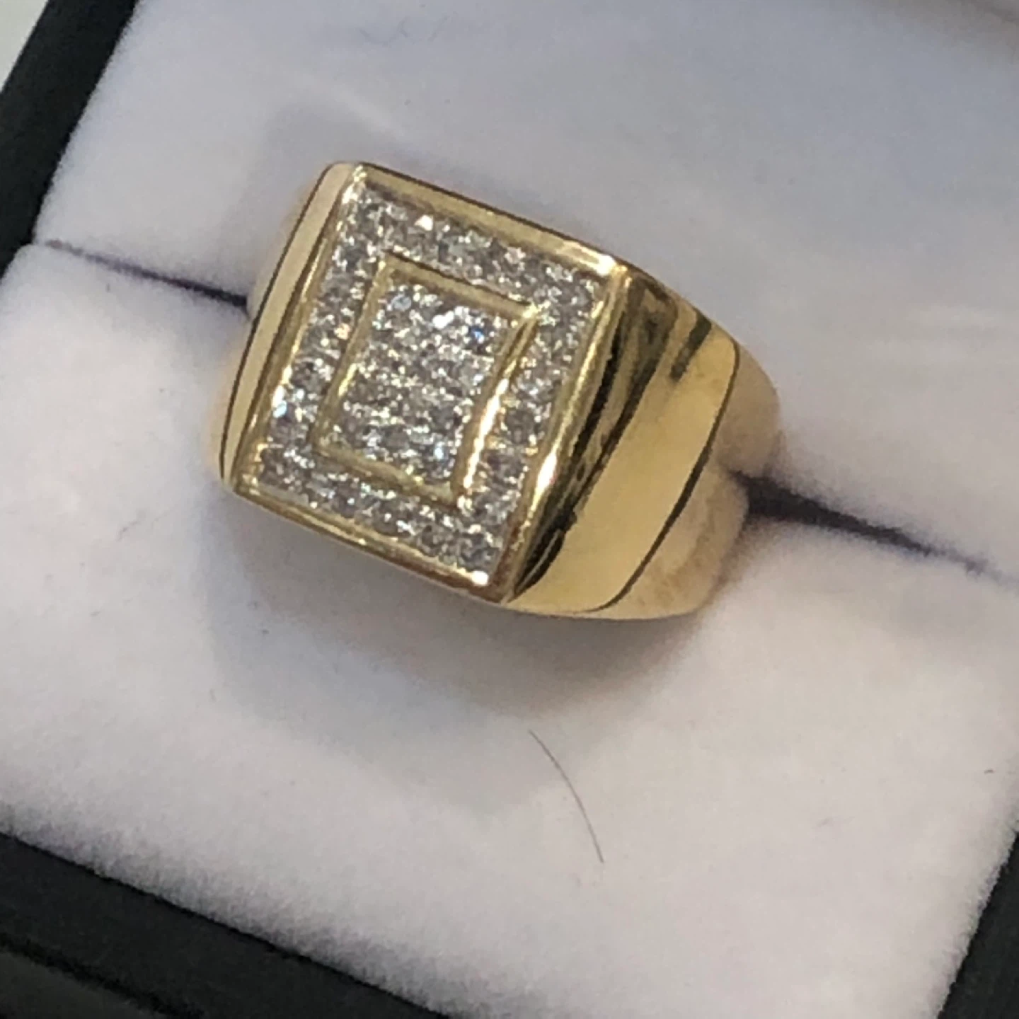 10k solid yellow Gold Diamond Ring - photo 2