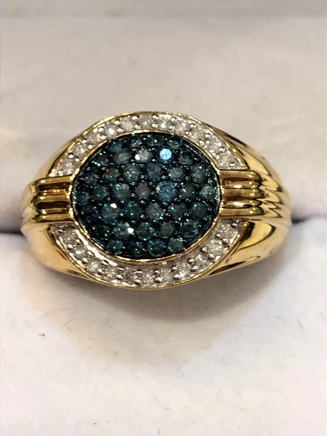 925 Gold Ring with authentic Blue & White Diamonds