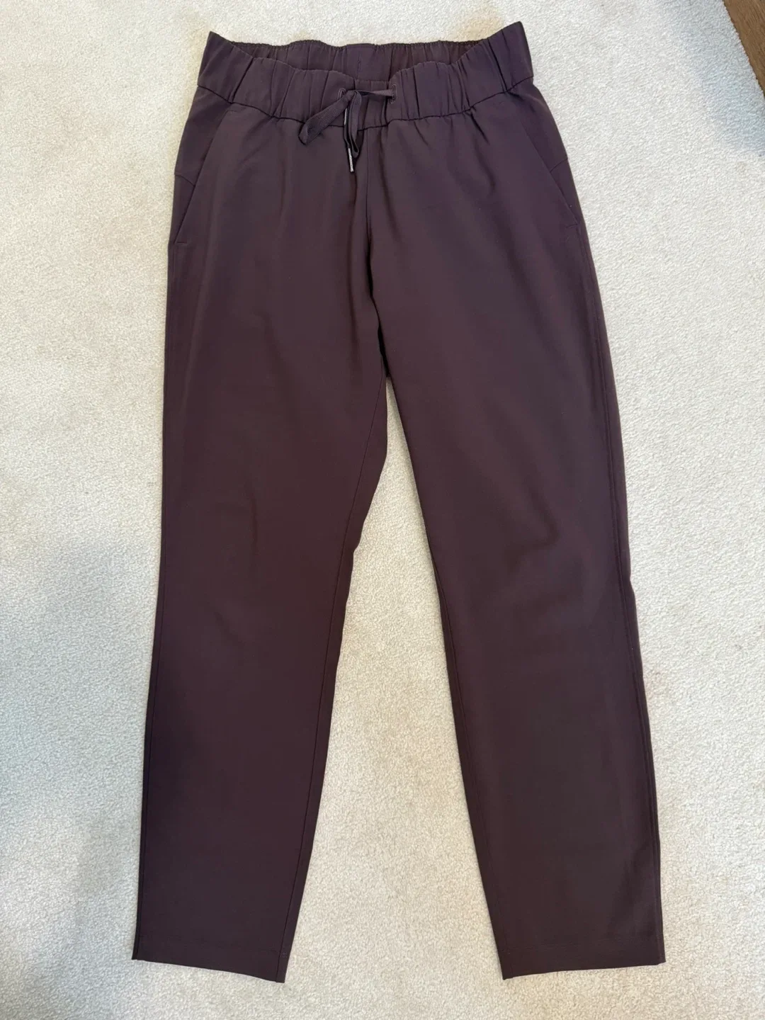Lululemon Maroon On The Fly 7/8 Jogger Woven (Size 4) thumbnail