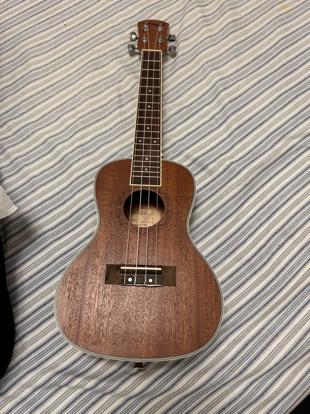Lohanu Ukulele with Case - photo 3