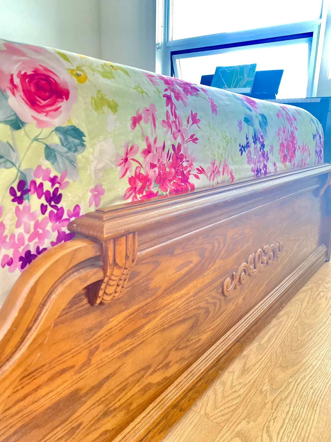 Bed frame Queen// Headboard & footboard image indicator(2)