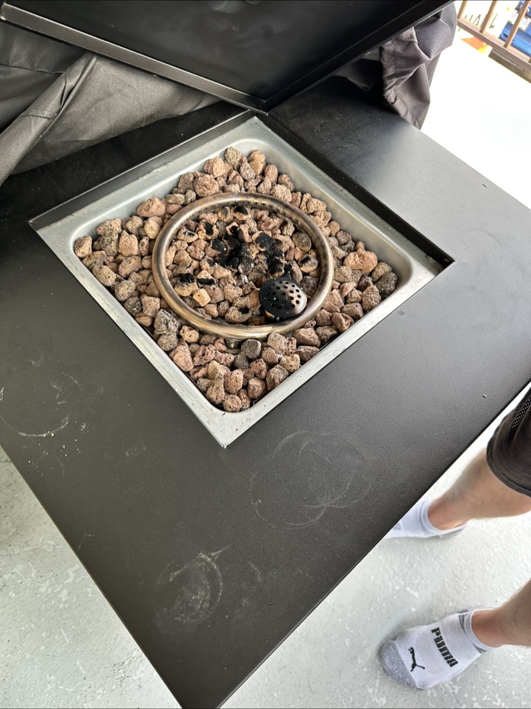 Furnimics Outdoor Gas Fire Pit Table - includes propane tank - photo 3
