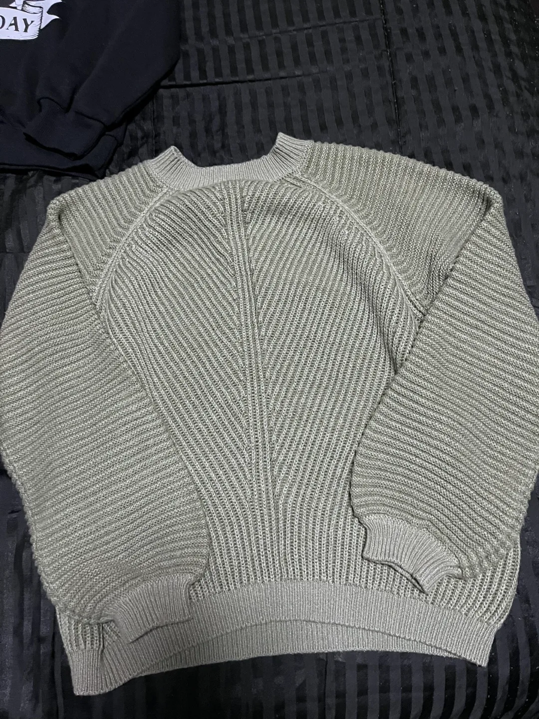 Girls Youth Sweaters image indicator(4)