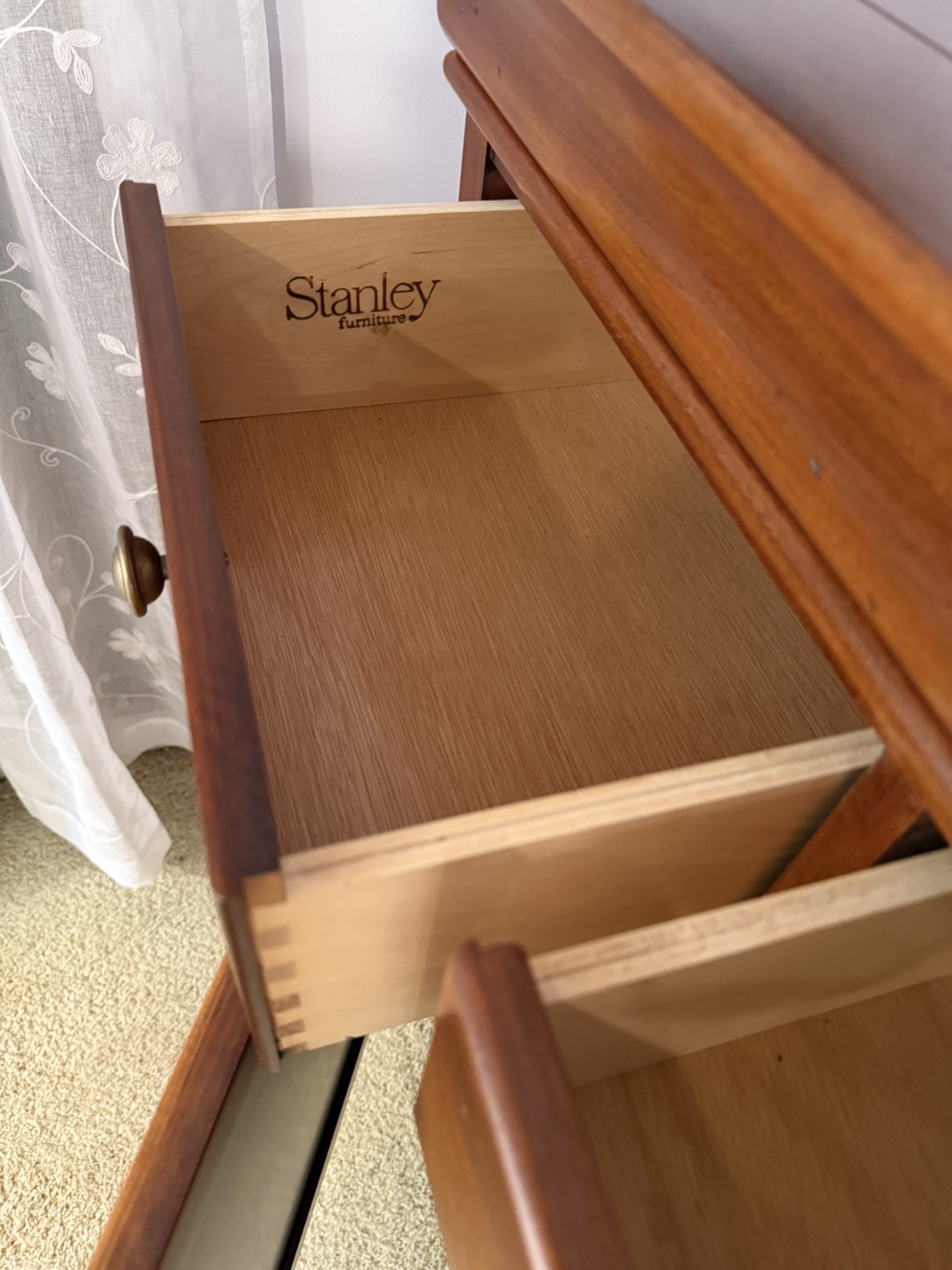 Stanley Furniture Credenza - photo 4