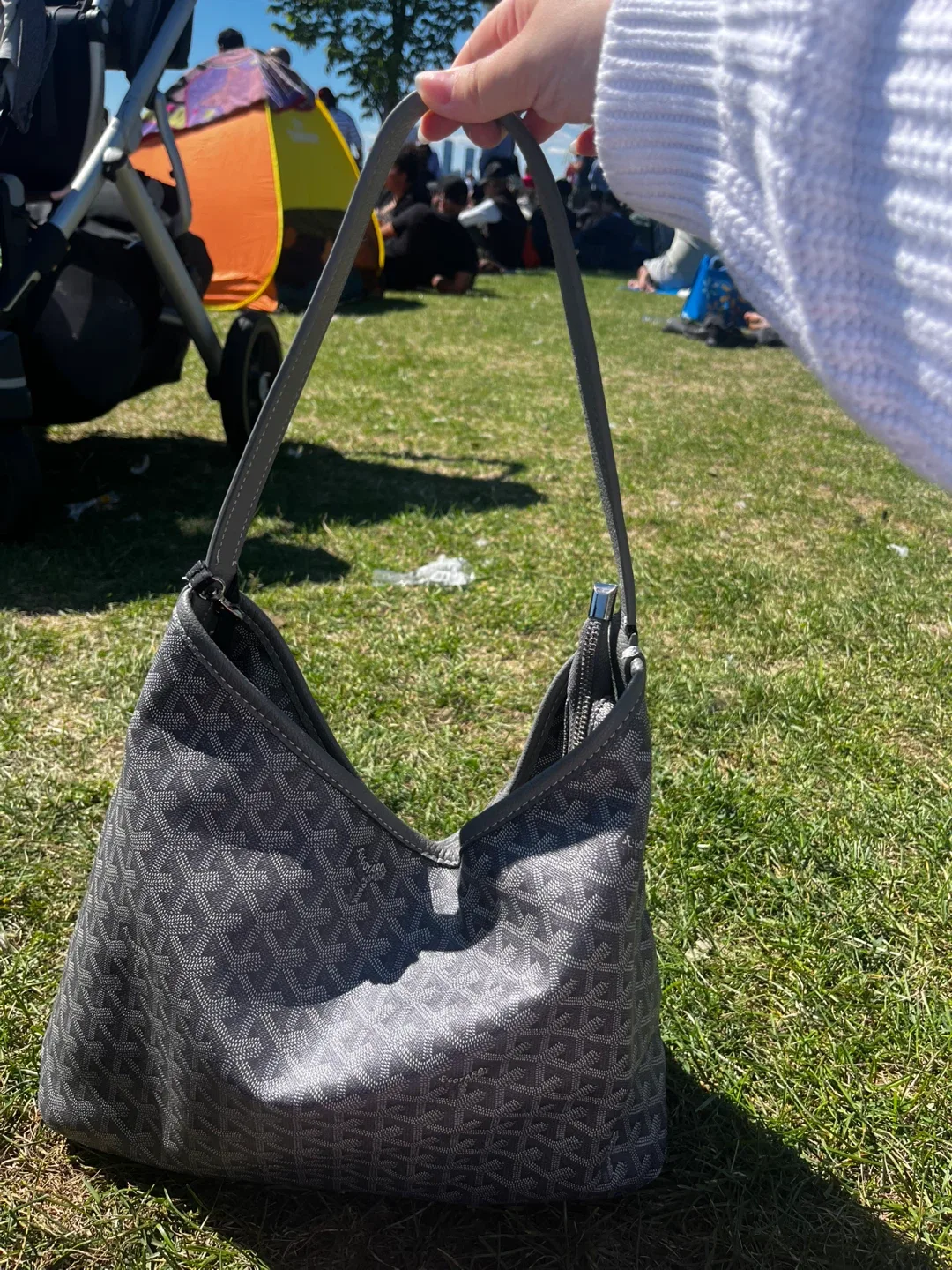 Designer alike Handbag Totebag in grey image indicator(2)