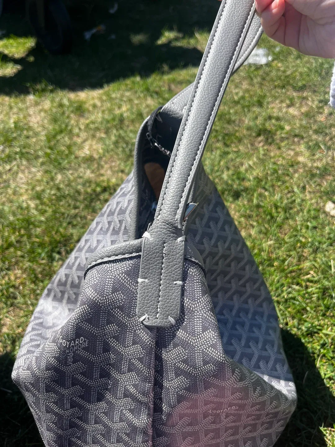 Designer alike Handbag Totebag in grey image indicator(8)